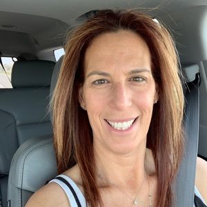 Meet your Posher, Julie